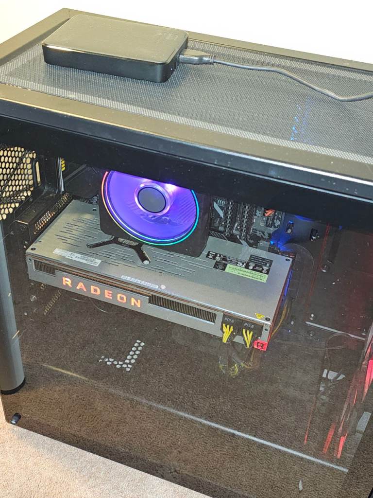 Gaming PC - Ryzen 7 2700X | 32GB RAM | Radeon VII 16GB