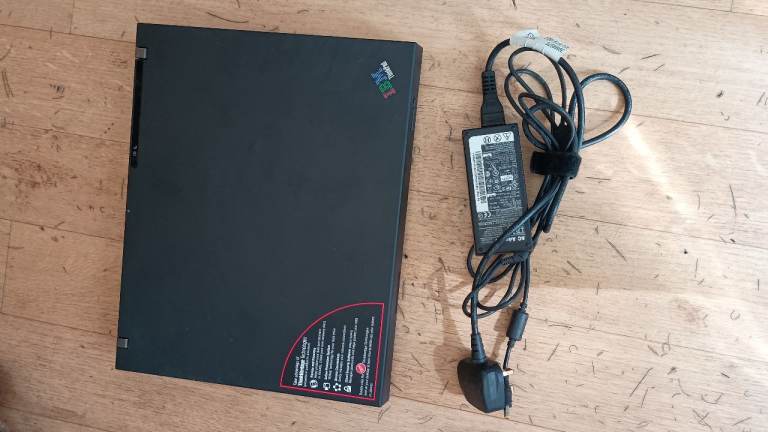 IBM ThinkPad R51e -  laptop notebook netbook  – Good Condition