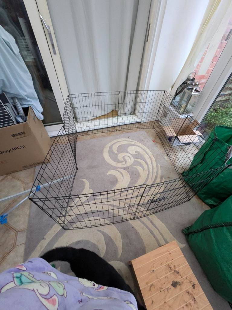 Foldable dog pen 