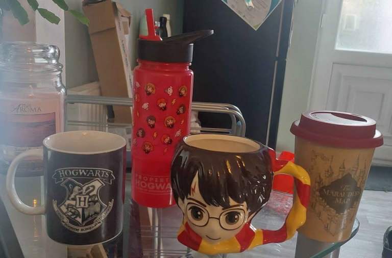 Harry Potter cups x2, thermos, sports/water drink bottle, and a free Hogwarts Platform 9, 3/4 bag