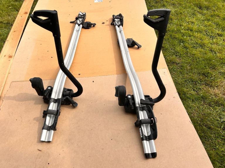 Thule Roof Bike Carrier Pair