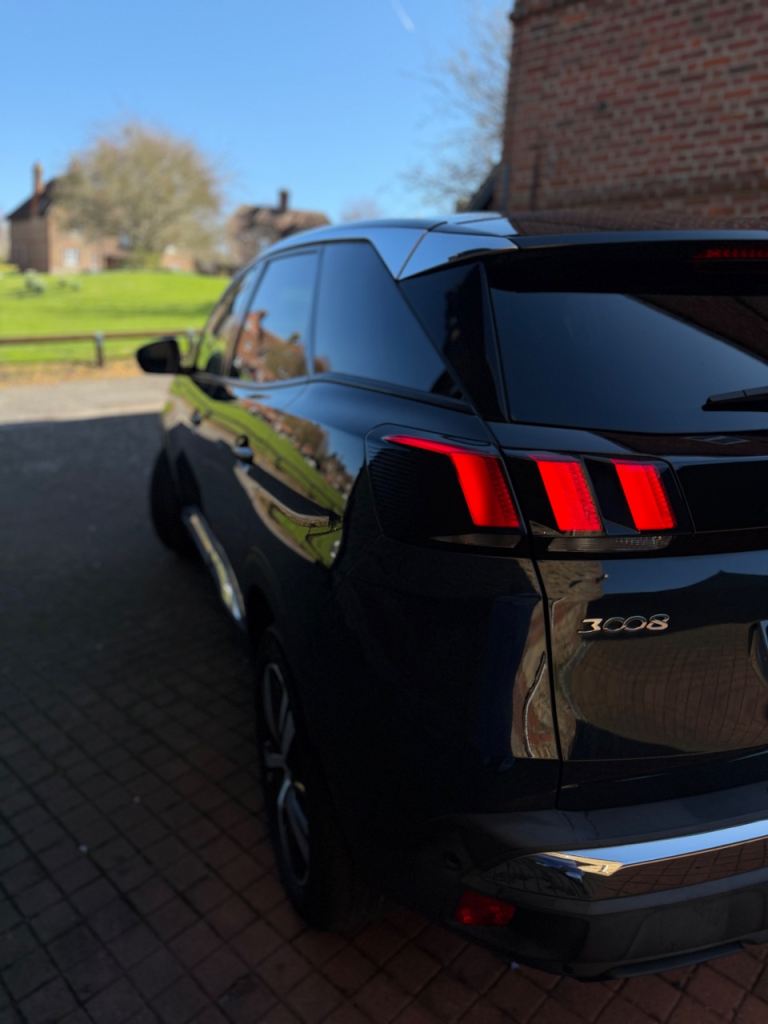 2018 Peugeot 3008 Allure Bluehdi, 1 Owner