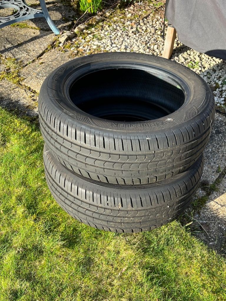 2 Vredesten Snow Tyres