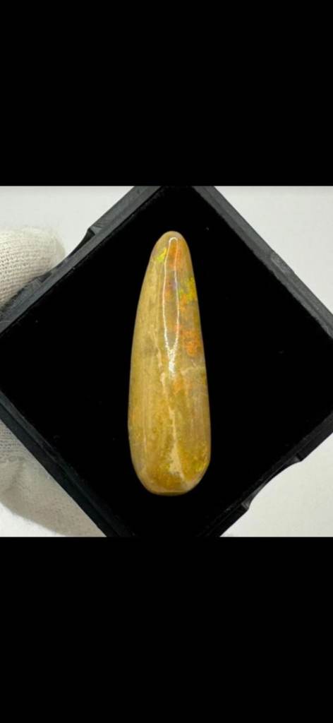Honey matrix loose 28.5ct australian opal