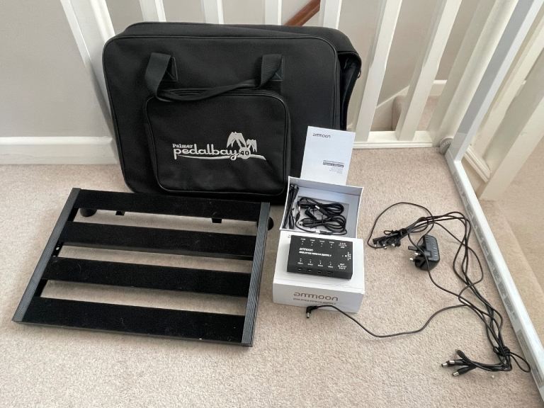 Pedalbay 40 Guitar effects rack and Ammoon isolated power supply