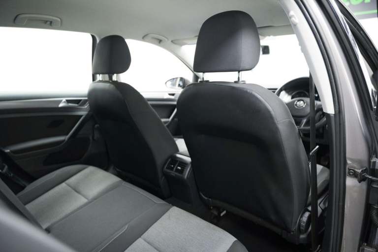  Volkswagen Golf 1.6 TDI BlueMotion Tech S Euro 5 (s/s) 5dr Diesel Manual