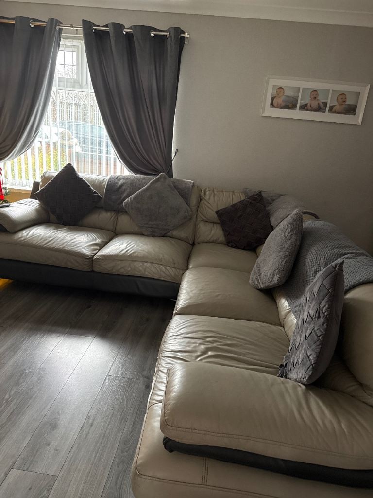 image for Free DFS corner couch 