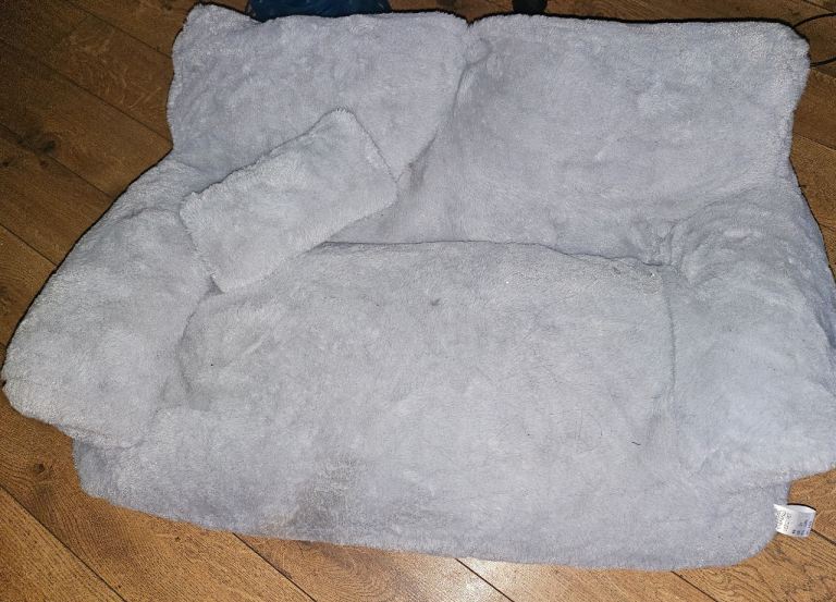 Brand new cat / small dog sofa 