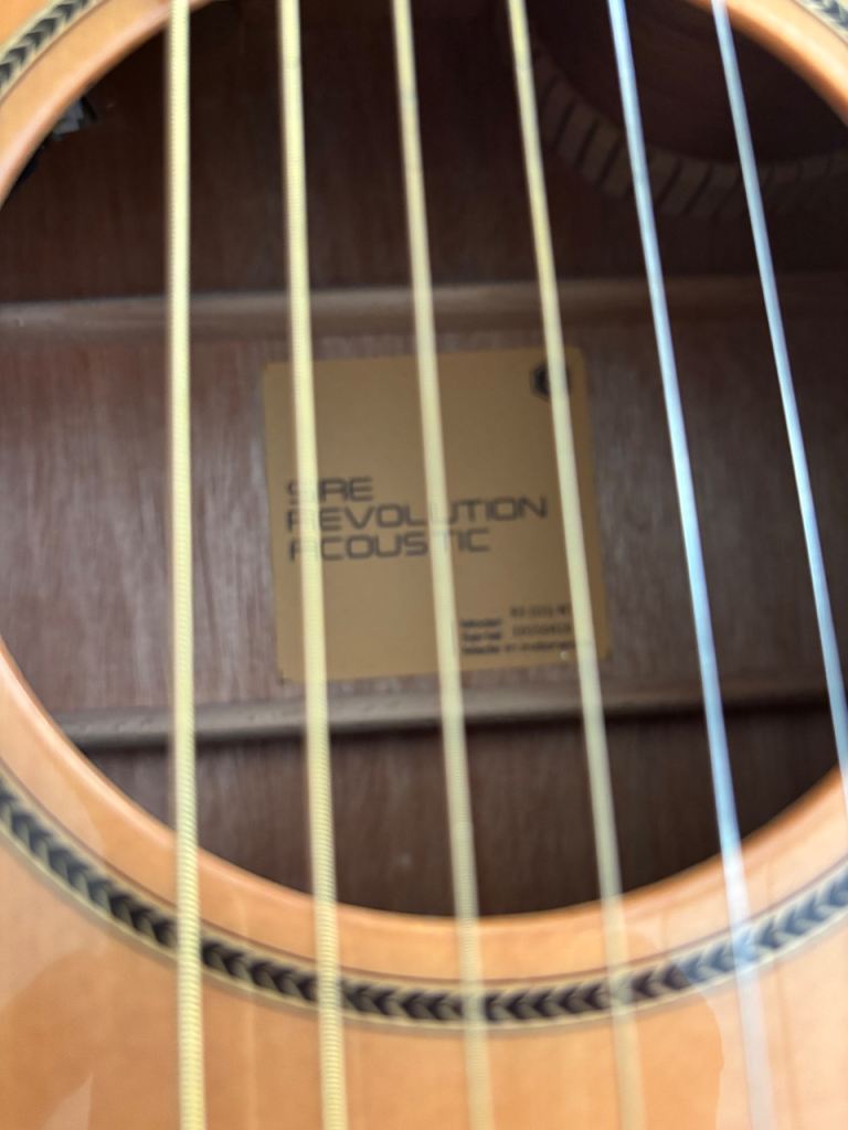 Acoustic guitar Sire R3 (GS) NT