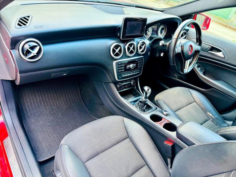 2013 Mercedes-Benz A Class 1.6 A200 BlueEfficiency Sport Euro 6 (s/s) 5dr HATCHB