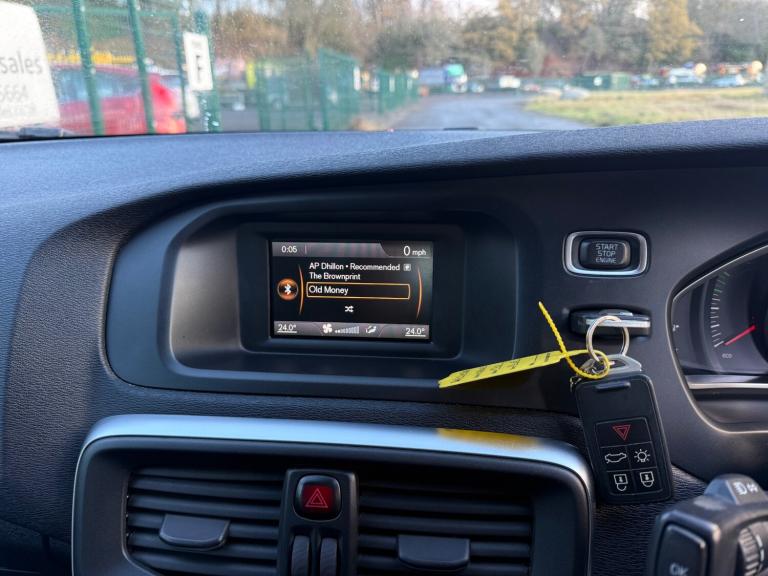 2013 Volvo V40 D2 Cross Country Lux 5dr HATCHBACK Diesel Manual