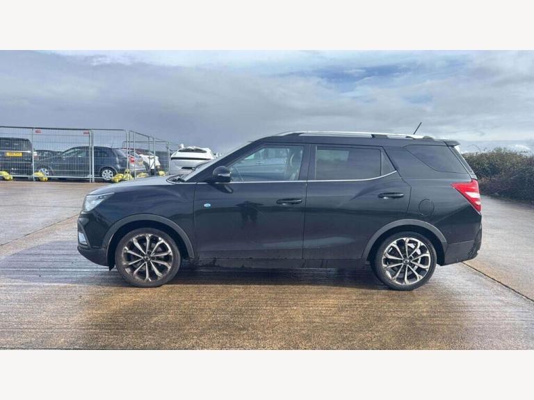 SsangYong Tivoli XLV 1.6 e-XDi ELX Euro 6 HIGH SPEC 2016 1 OWNER FSH 62K MILES