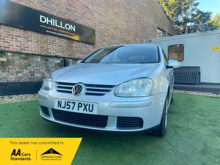 Volkswagen Golf MATCH FSI 115