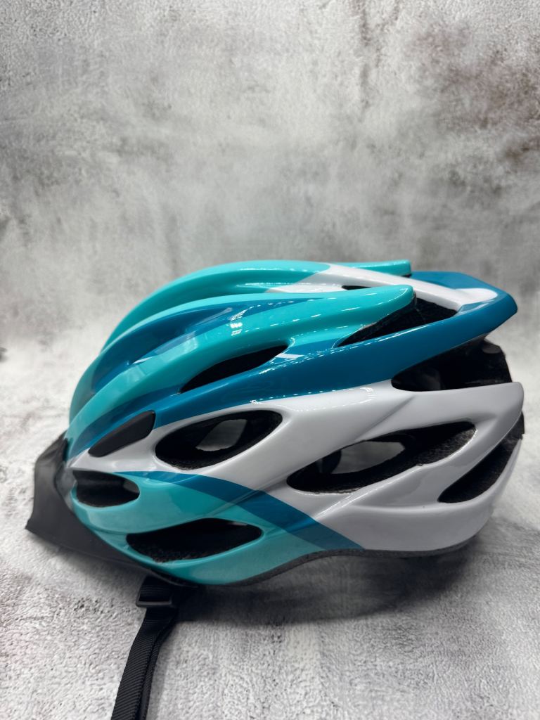 Deliveroo cycling helmet 