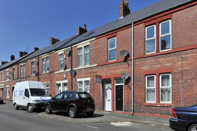 Lovely 3 Bedroom Flat to rent in Wallsend, Newcastle upon Tyne - Situated on Laurel Street
