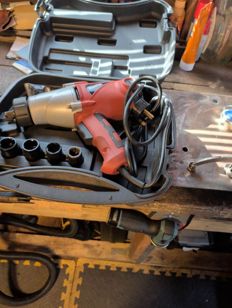 Clarke impact wrench 