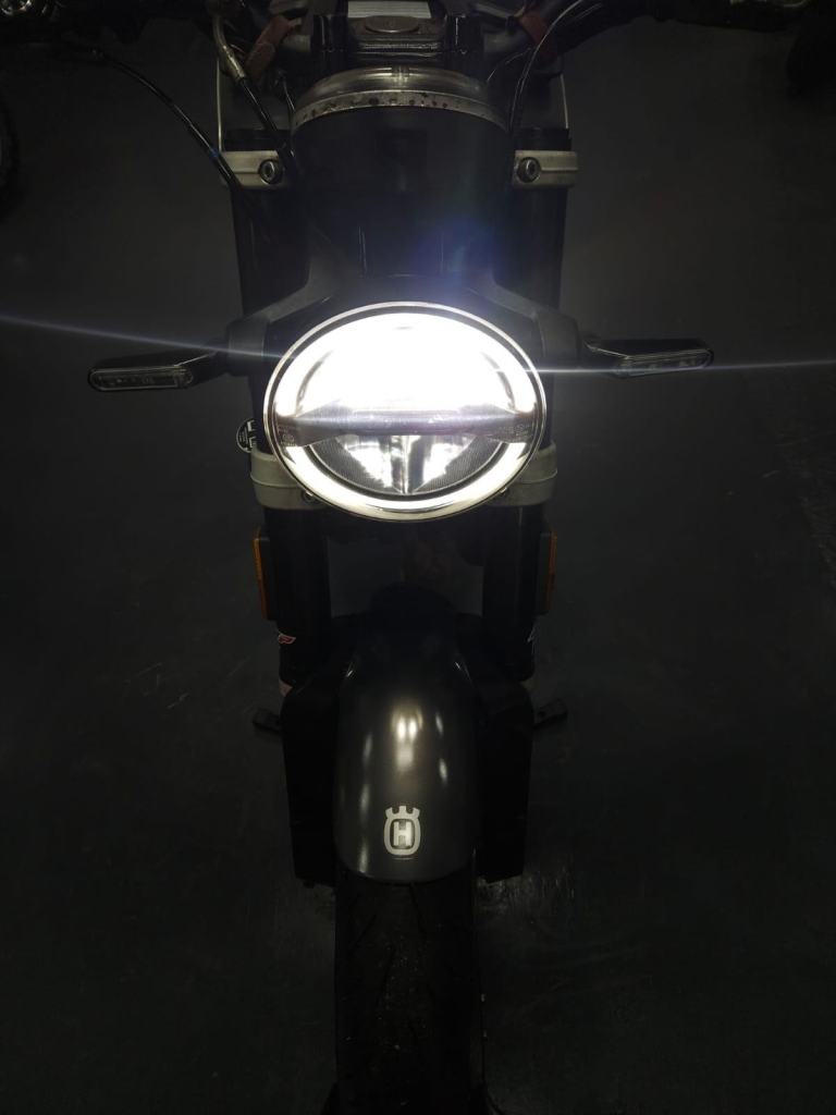 Husqvarna Svartpilen 125 2021