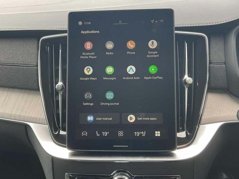 2025 Volvo XC90 Ultra, T8 AWD Plug-in hybrid, Electric/Petrol, Bright, 7 Seats ESTATE Petrol/Elec...