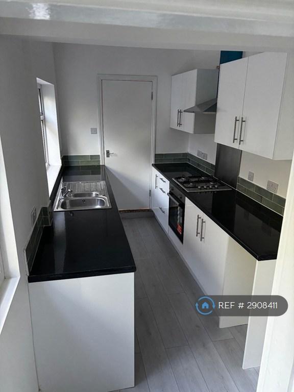 3 bedroom house in Princes Crescent, Doncaster, DN12 (3 bed) (#2908411)