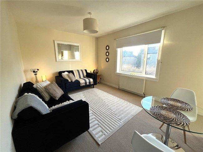 Excellent fully furnished upper villa