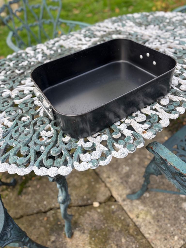 Innovative design non stick ergonomic 