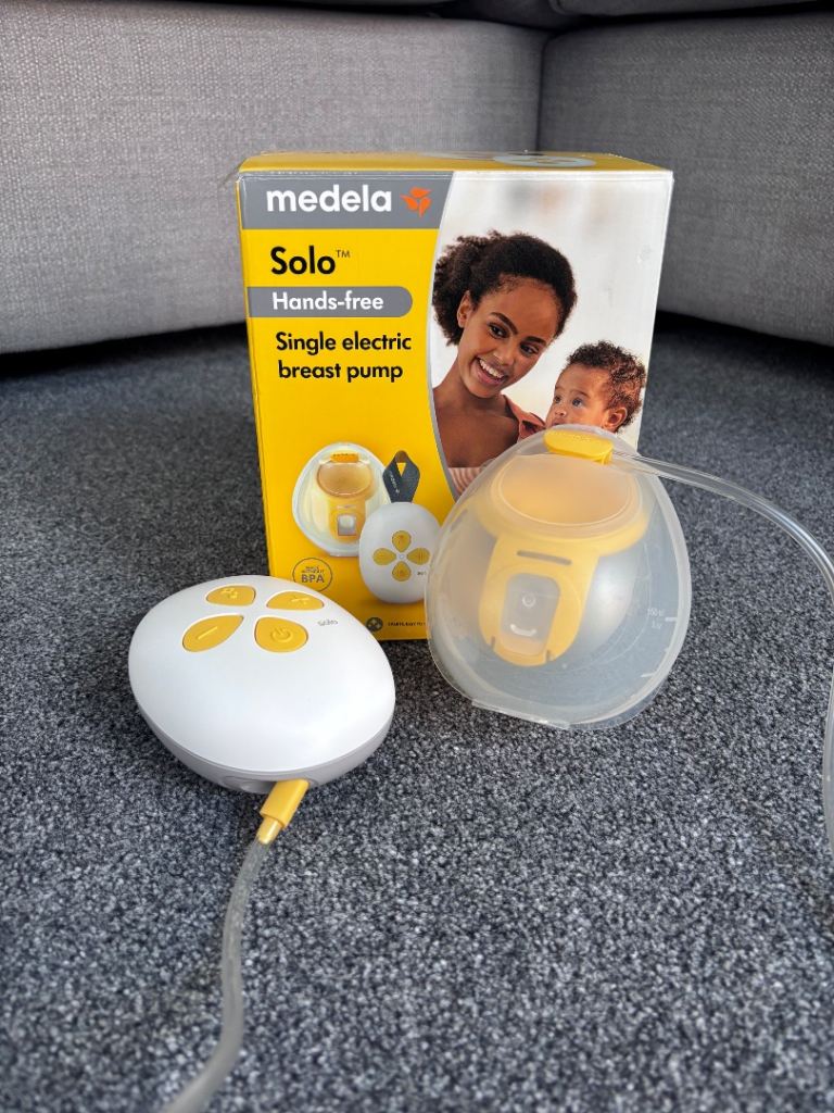 Medela hands-free breast pump