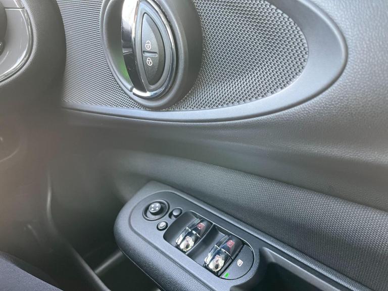 2019 MINI Clubman 1.5 Cooper Classic Euro 6 (s/s) 6dr ESTATE Petrol Manual
