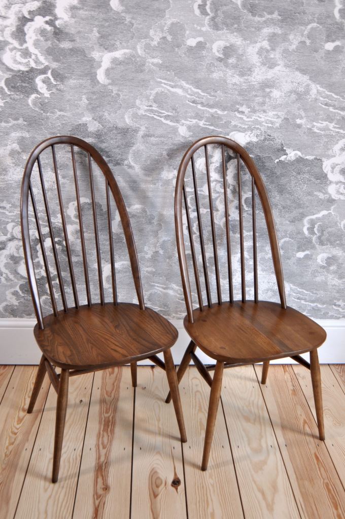 Set of 2 Vintage Retro Ercol Windsor Quaker Chairs (model 1875) in Golden Dawn