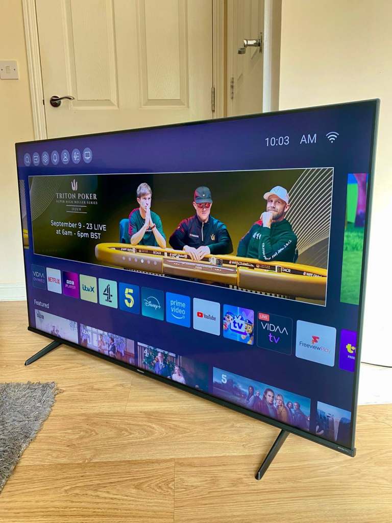 55" Hisense 4K UHD HDR Smart TV