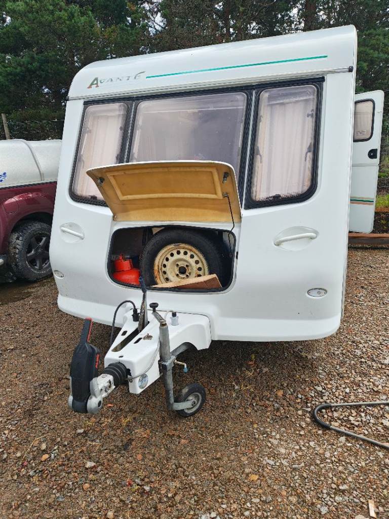 2 Berth caravan 