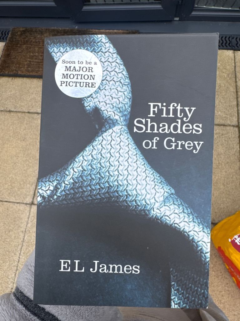 50 shades of grey by El James