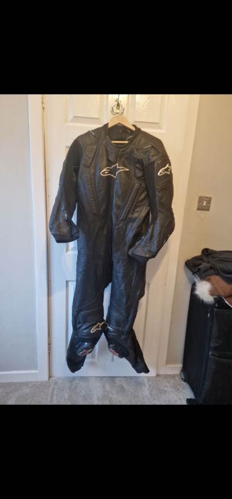 Alpinestar motorcycle leathers 1 piece suit