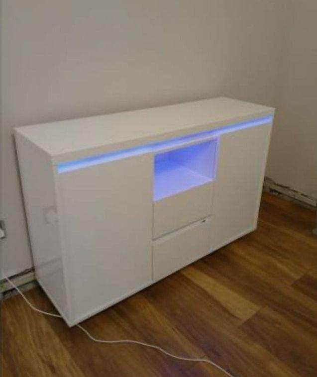 Small White TV Stand / Media Unit