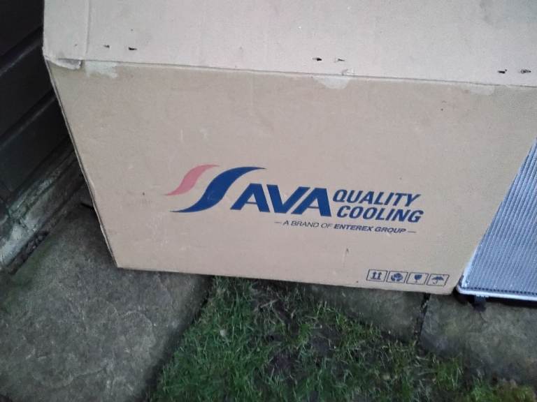 Lexus is. 250 /210 engine radiator suit manual car 2006_2010