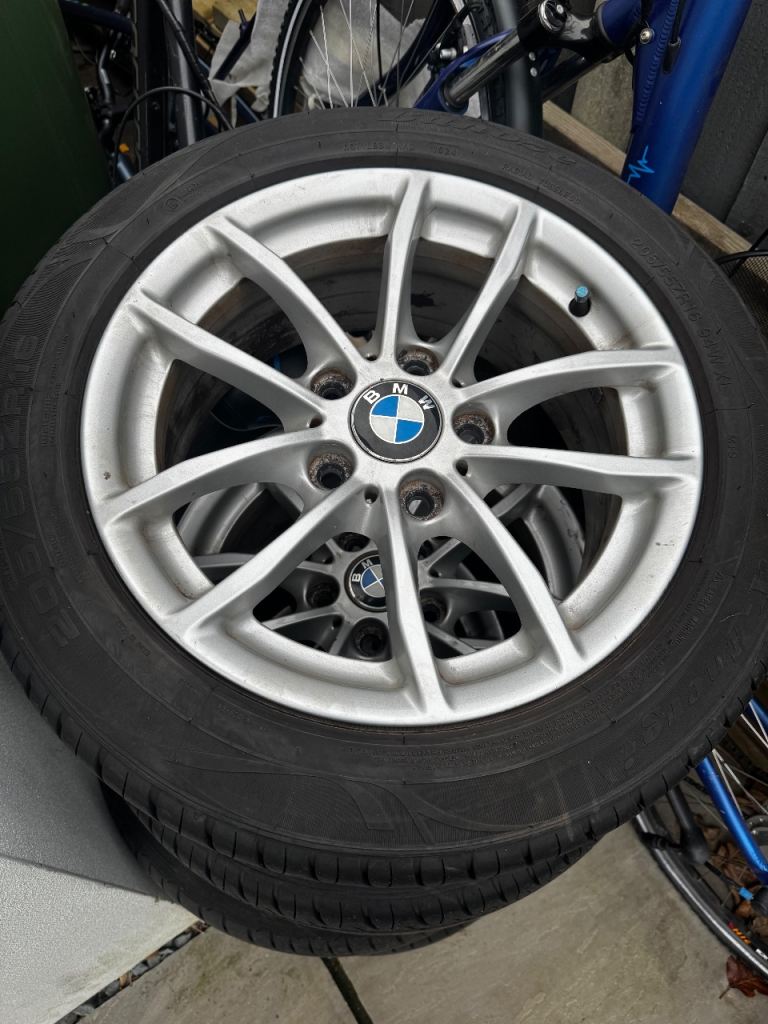 BMW alloy wheels and tyres 1 series 