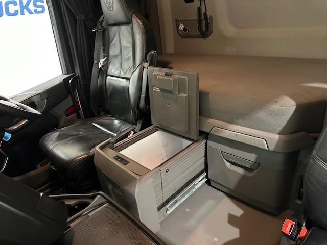 Scania R500 Highline 6x2 Rear Lift Tractor Unit