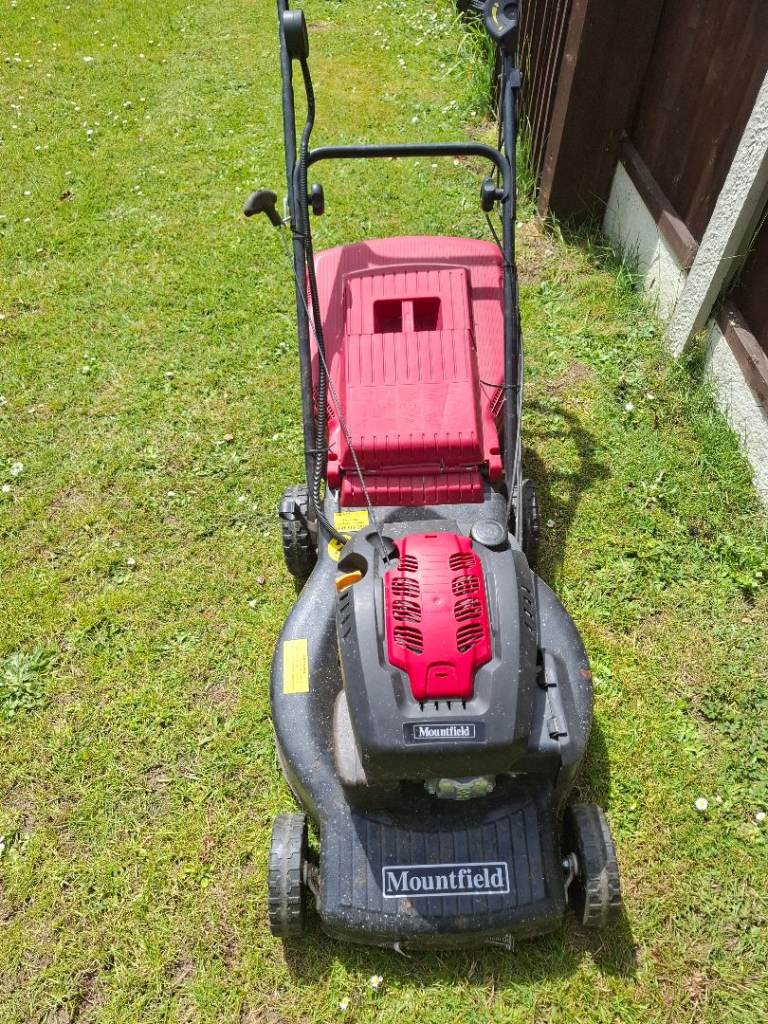 Mountfield petrol lawnmower 51cm cut self propelled good working order 