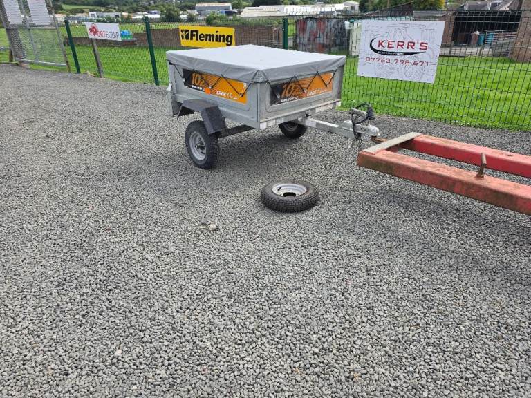 Erde 102 car trailer comes with spare wheel & cover 