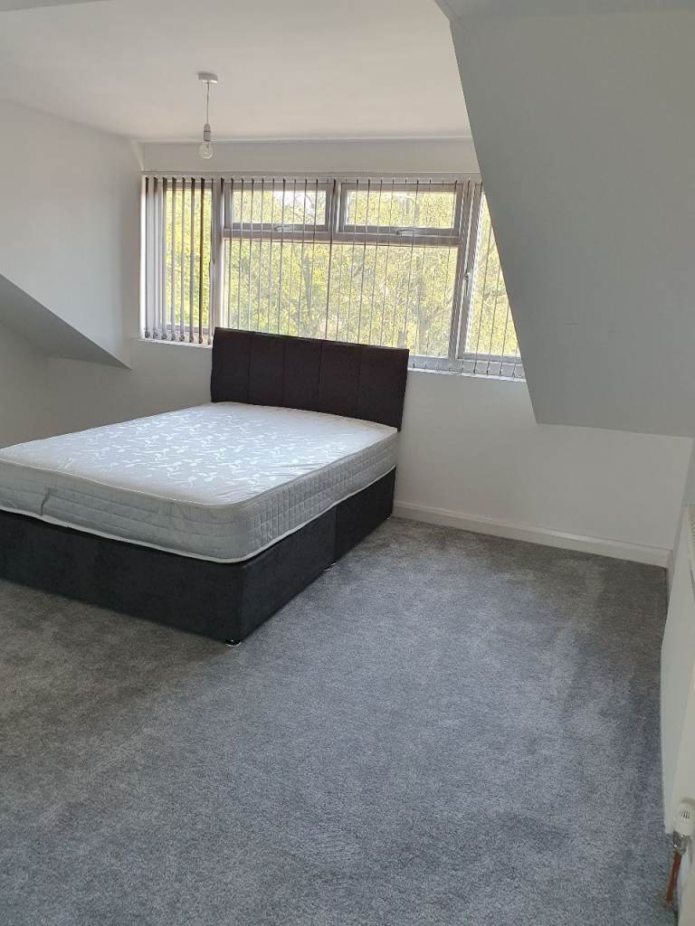 2 Double bedrooms now available in a large Victorian terrace house in Bradford 7 (BILLS INCLUDED)