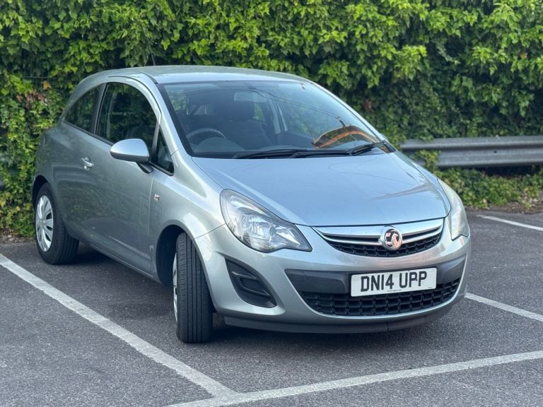 Vauxhall corsa 2014 long mot hpi clear