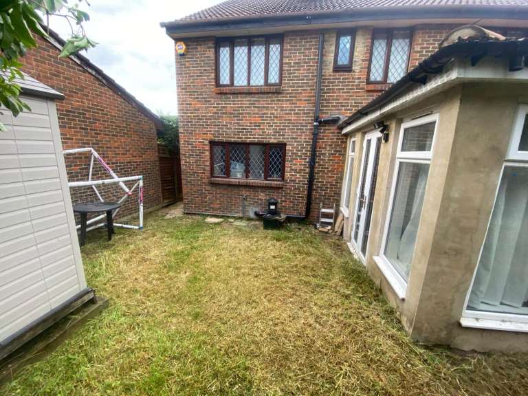 Studio including bills (ex elec)