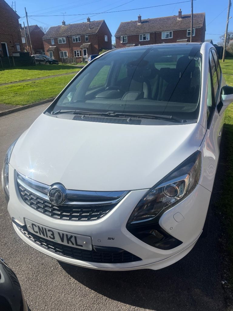 Vauxhall zafira tourer 