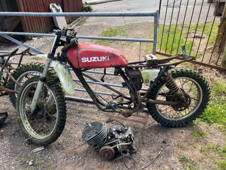 Suzuki TS250 frame and engine,
