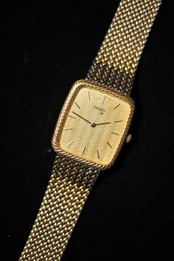 Vintage Seiko 8620-5090 Gold-Tone Quartz Dress Watch – Late 1970s – Parts/Repair