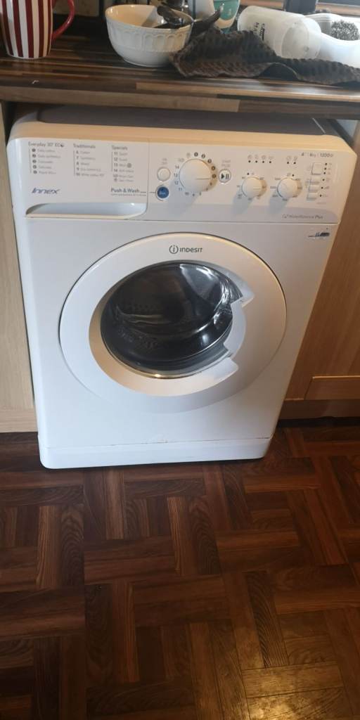 Indesit Innex Washing Machine *LN4 4LR*