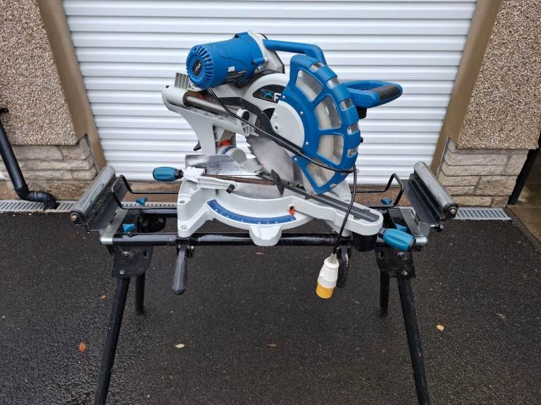 Fox 305mm double bevel sliding mitre saw