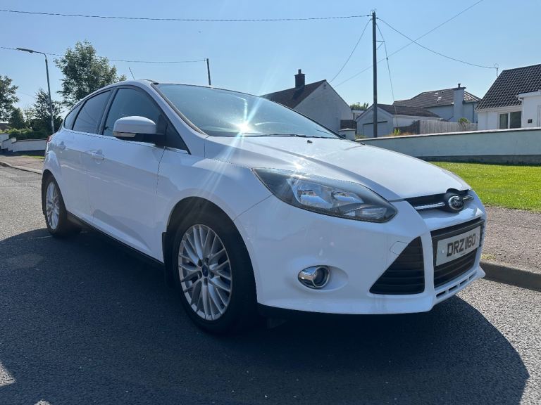 FORD FOCUS 1.6 ZETEC 5 door ***MOTD DEC 2026*** ***TIMIMNG BELT DONE***