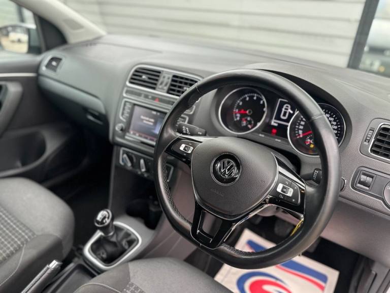 2015 Volkswagen Polo 1.0 SE 3dr HATCHBACK PETROL Manual