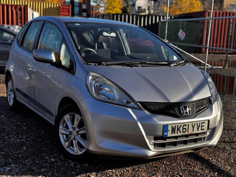 image for 2011 Honda Jazz 1.4 i-VTEC ES CVT Euro 5 5dr HATCHBACK Petrol Automatic