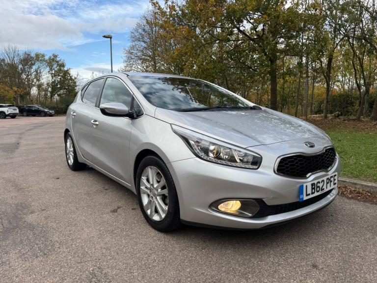 image for 2012 Kia Ceed 1.6 GDi 3 5dr DCT HATCHBACK Petrol Automatic
